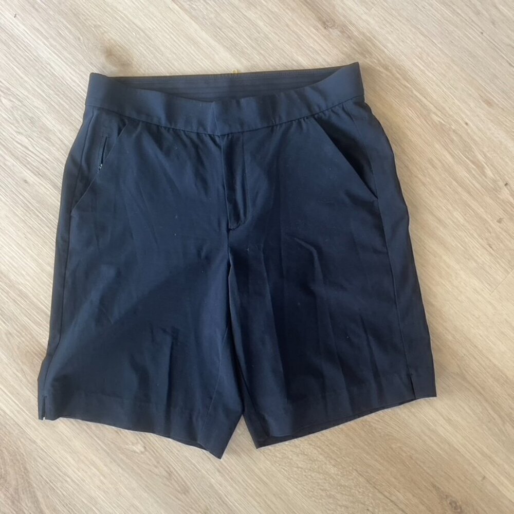 ** Athleta Tribeca 7” Bermuda Short in Black Size 4 Style# 446629